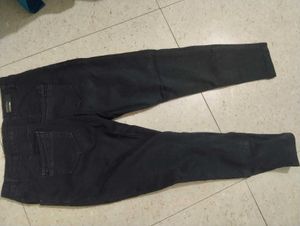 Stylish Dark Wash Jeans for Men
