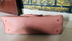 Peach Shoulder Bag 💼