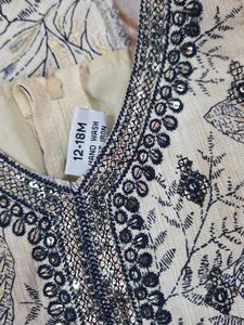 Elegant Leaf Print Kurta Set