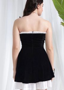 Chic Black &amp; White Strapless Velvet Dress