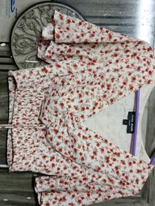 Floral Print V-Neck Blouse
