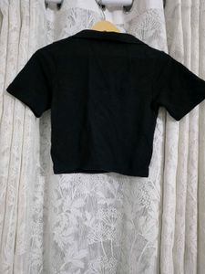 🖤Black Collared Crop Top🖤
