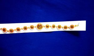 Traditional Indian Maangtik And 4 Rubber Band