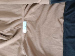 Stylish Two-Tone Zip-Up Hoodie