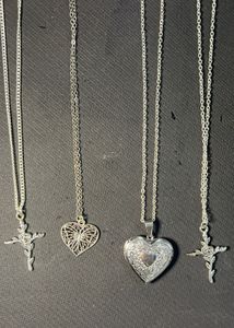 Trendy pendants