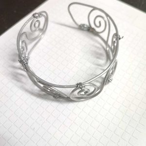 Artisan Wire Wrapped Bracelet 🌀