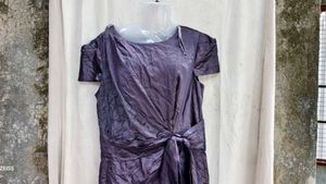 I. Elegant Purple Sheath Dress