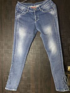 Stylish Blue Denim Jeans