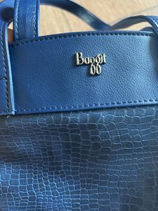 Baggit women blue shoulder bag