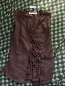 SALE❗ Sleeveless Shirt Style Top with Tie-Knot