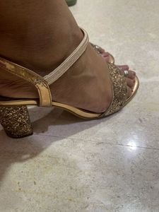 Hold Party Wear Heels