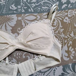 Cream Ribbed Lace Trim Push up Bralette