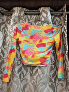 Vibrant Tie-Dye Long Sleeve Crop Top