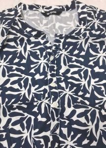 Chic Printed V-Neck Top