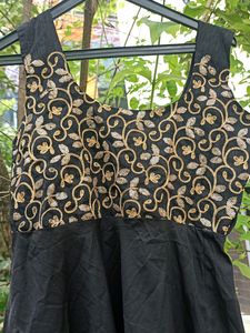 Black 🖤 Frock Style Kurti