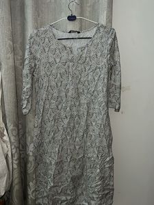 Elegant Paisley Print Top