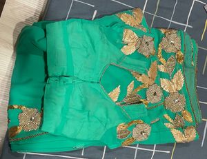 Chiffon Saree With Patch Work On Border And Center Stitched Blouse