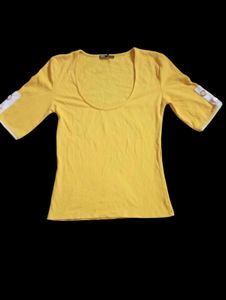 Zara Beautiful Ti Shirt