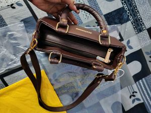 Savana Stylish Brown Handbag