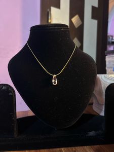 Elegant Teardrop Pendant Necklace