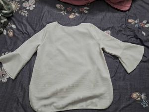 Zara W&amp;B White Textured Top thick quarter sleeves
