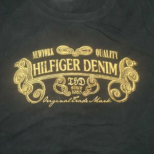 🖤 Tommy Hilfiger Men's Graphic Tee - Black