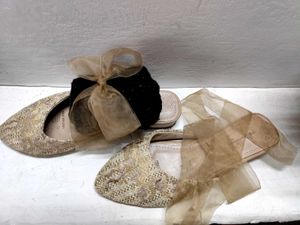 Elegant Embellished Flat Shoes