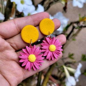 Fuschia Daisy Flower Earrings