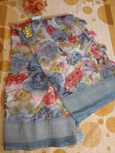 Vintage Floral Linen Saree