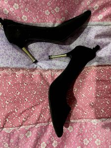 Elegant Black Stiletto Heels