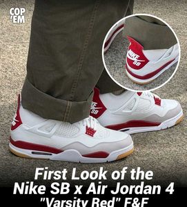 Nike Air Jordan 4 Retro