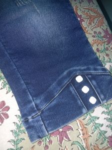 Women's 3/4th Denim Capri