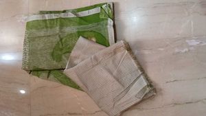 Green Cotton Saree with Paisley Motifs