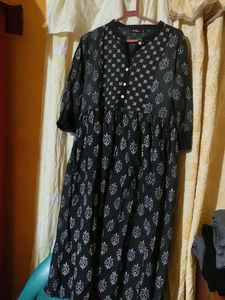 De Moza Kurta