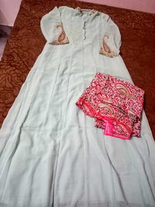 Beutiful Girls 1pc Gown With Dupatta