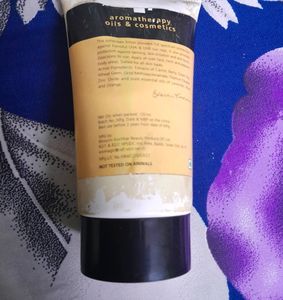 Aroma Magic  Carrot Sunscreen Lotion SPF 15