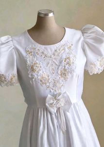 Elegant White Lace Puff Sleeve Gown