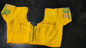 Yellow Embroidered Chiffon Saree with blouse