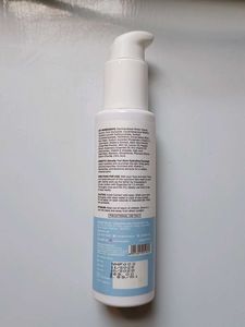 Natually Yuri Glow Hydrating Facewash