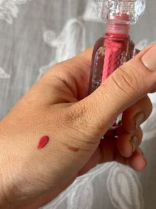 combo of 4 makeup items