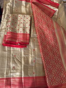 Gold tissue saree