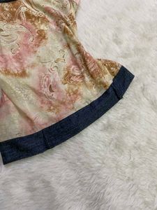 Floral Lace Sleeve Top
