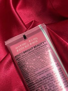Pond's Bright Beauty Face Wash