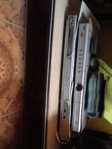DVD player with DTH set top box device