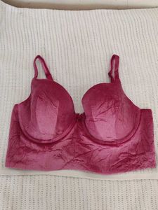 VICTORIA SECRET Velvet Pink Bra