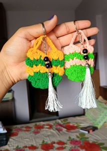 Crochet Earpodcase And Keychain