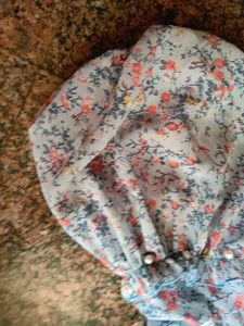 Beautiful jeans top /Floral Chiffon Ruffle Neck