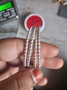 Set of 4 Metallic Bangles