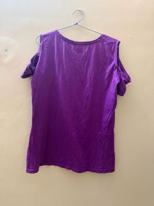 girl top T-shirt