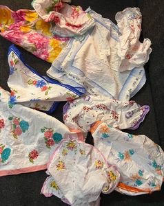 Vintage Floral Print hankies  15 per hanky